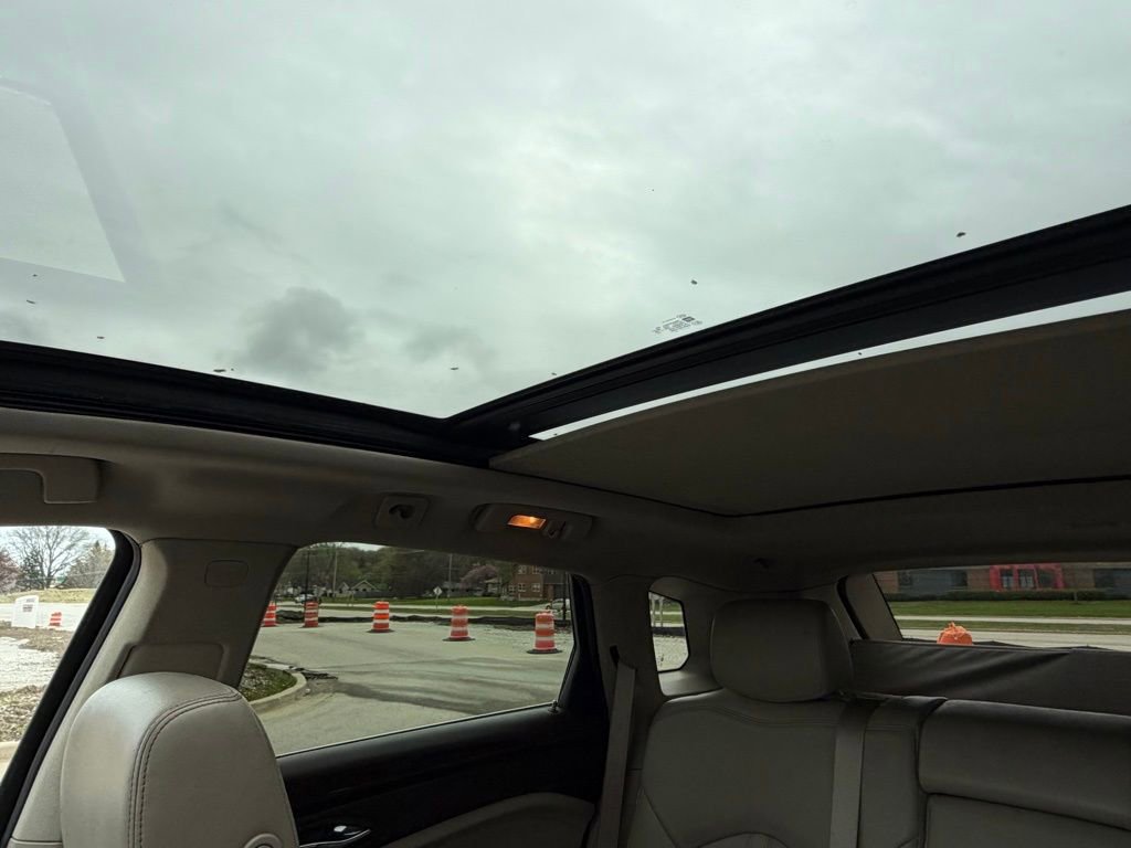 Used 2015 Cadillac SRX Luxury FWD image 21