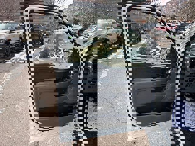 Used 2021 Ford F150 Lariat w/ Equipment Group 502A High image 10