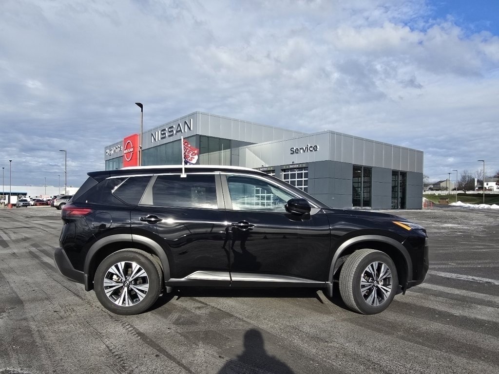 Used 2023 Nissan Rogue SV w/ SV Premium B Package image 16