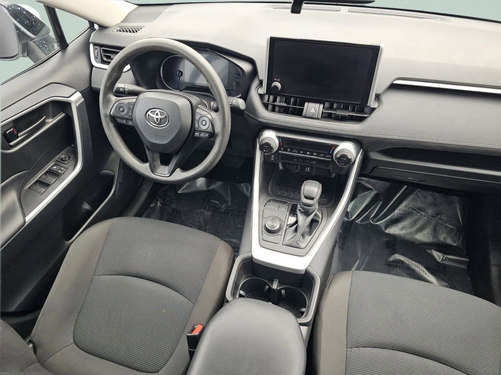 Used 2024 Toyota RAV4 LE AWD/4WD image 27