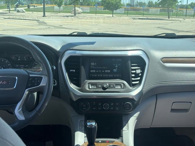 Used 2017 GMC Acadia SLE AWD/4WD image 19