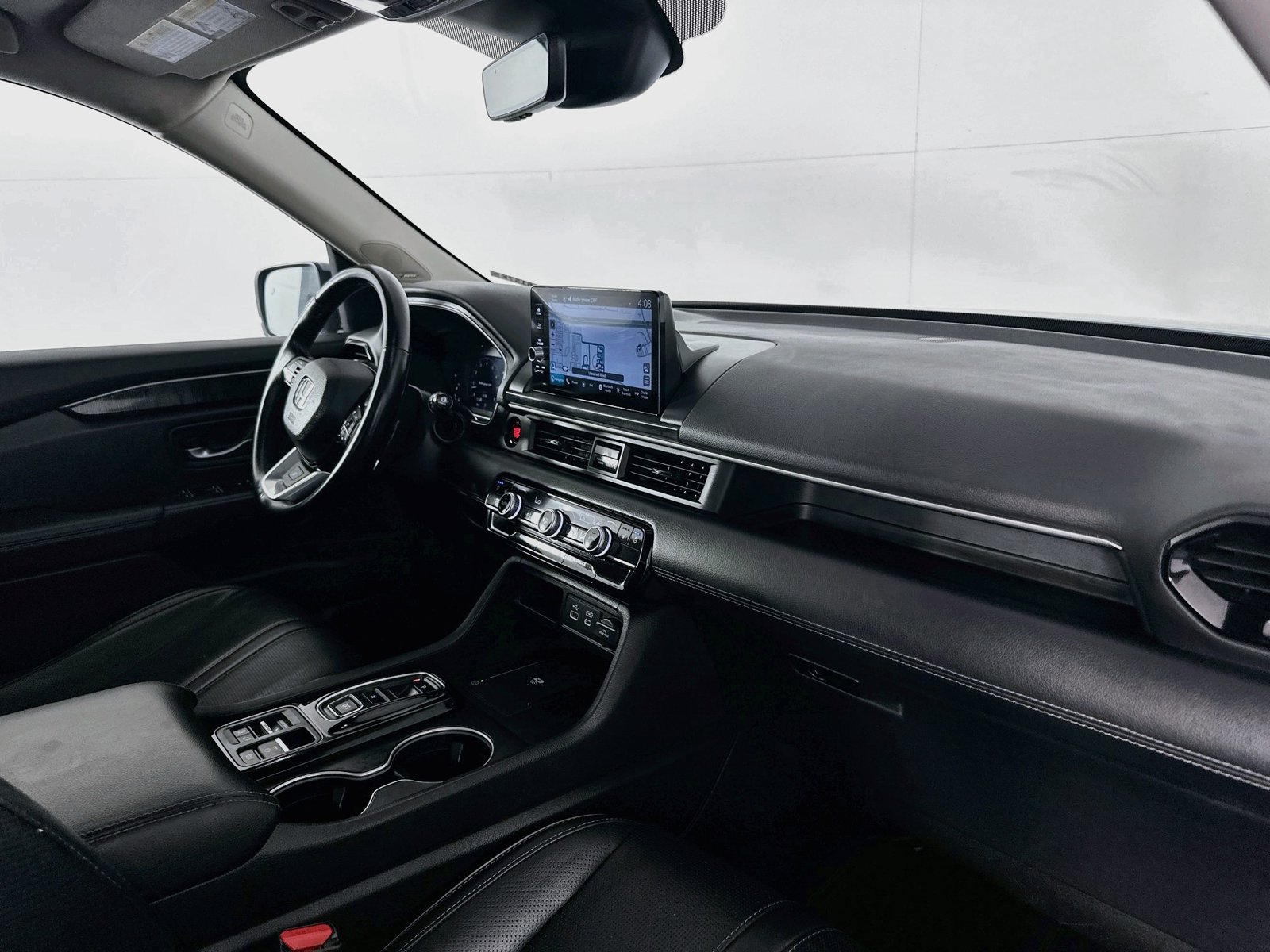 Used 2023 Honda Pilot Elite image 32