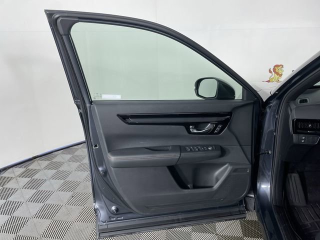 Used 2025 Honda CR-V Sport Touring image 33