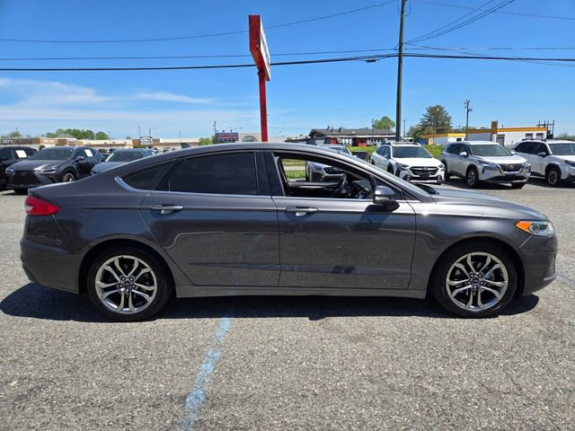 Used 2020 Ford Fusion SEL FWD image 9