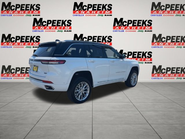 Used 2022 Jeep Grand Cherokee Summit w/ Luxury Tech Group V AWD/4WD image 8