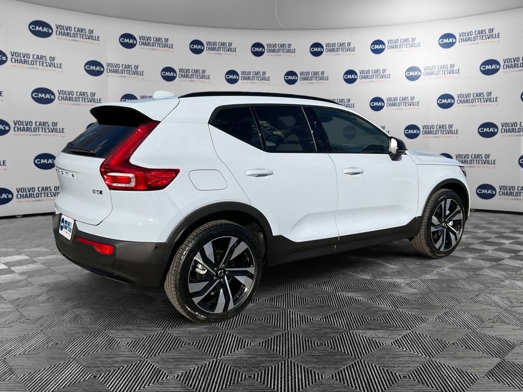 New 2026 Volvo XC40 B5 Plus w/ Protection Package Premier image 5