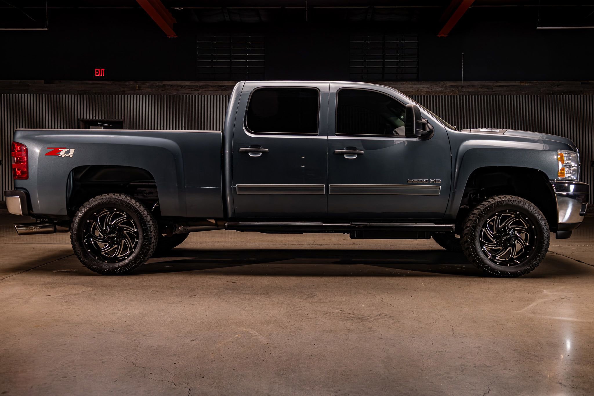 Used 2014 Chevrolet Silverado 2500 LT w/ Interior Plus Package AWD/4WD image 10