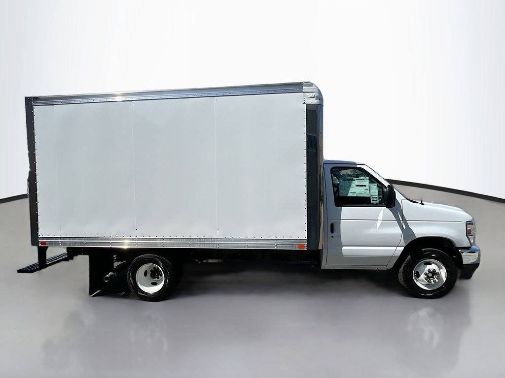 New 2025 Ford E-350 and Econoline 350 Super Duty w/ Interior Upgrade Package image 17