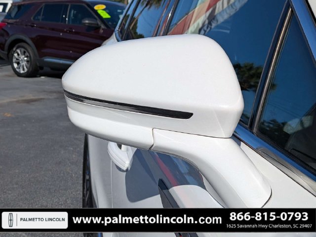 Certified 2022 Lincoln Nautilus FWD w/ Premium Package image 11