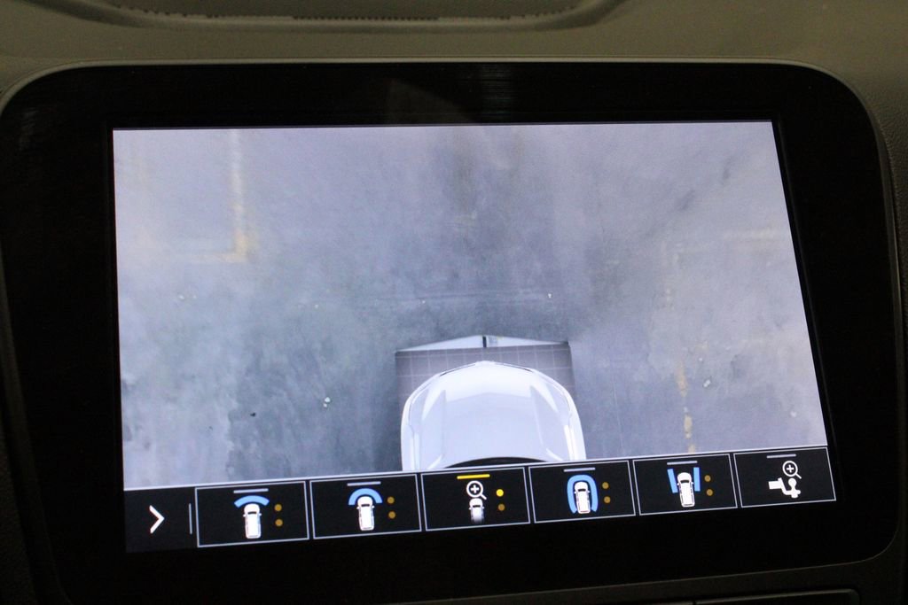 Used 2021 Chevrolet Equinox Premier image 48