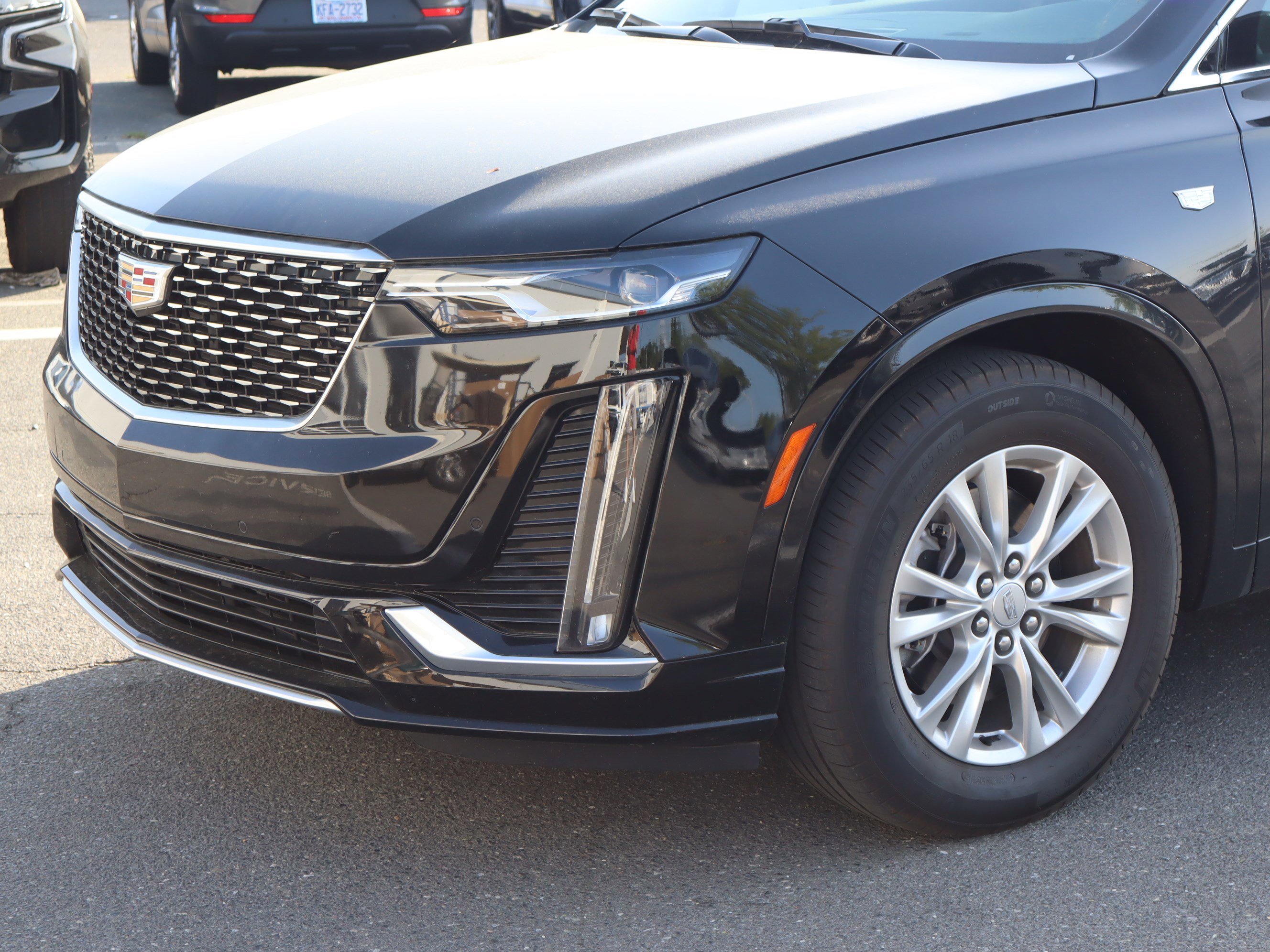 Used 2025 Cadillac XT6 Luxury image 6