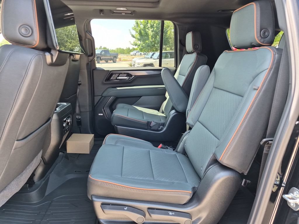 New 2026 GMC Yukon XL AT4 w/ AT4 Premium Plus Package AWD/4WD image 40