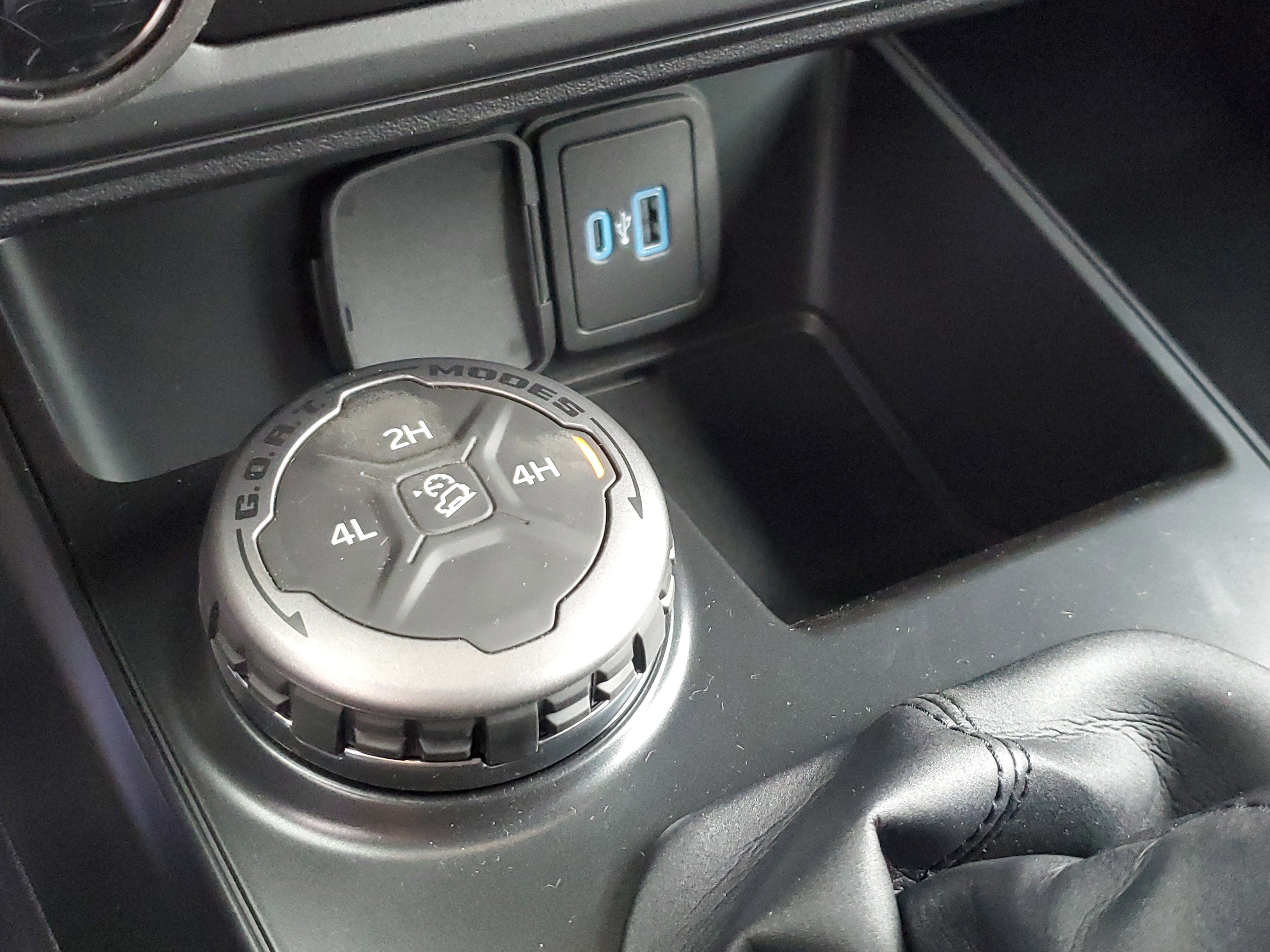 New 2025 Ford Bronco 4-Door image 28