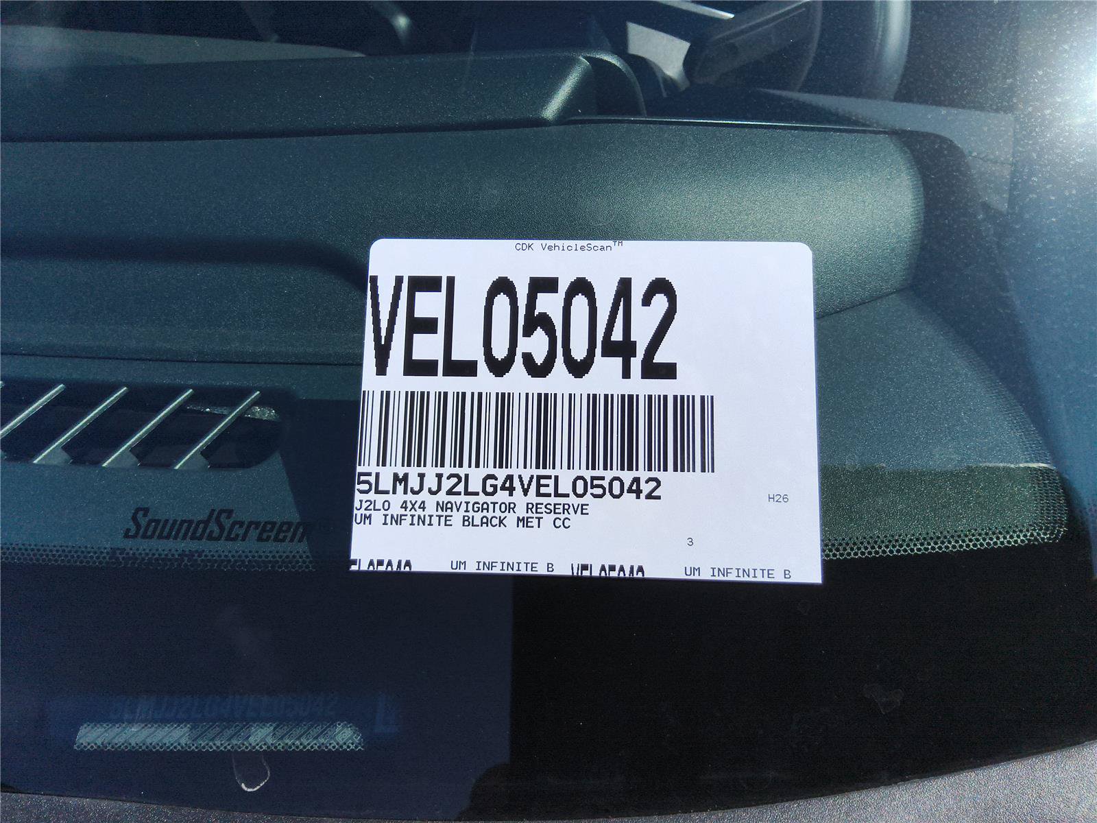 New 2027 Lincoln Navigator Reserve AWD/4WD image 24