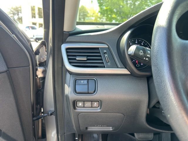 Used 2016 Kia Optima LX image 24