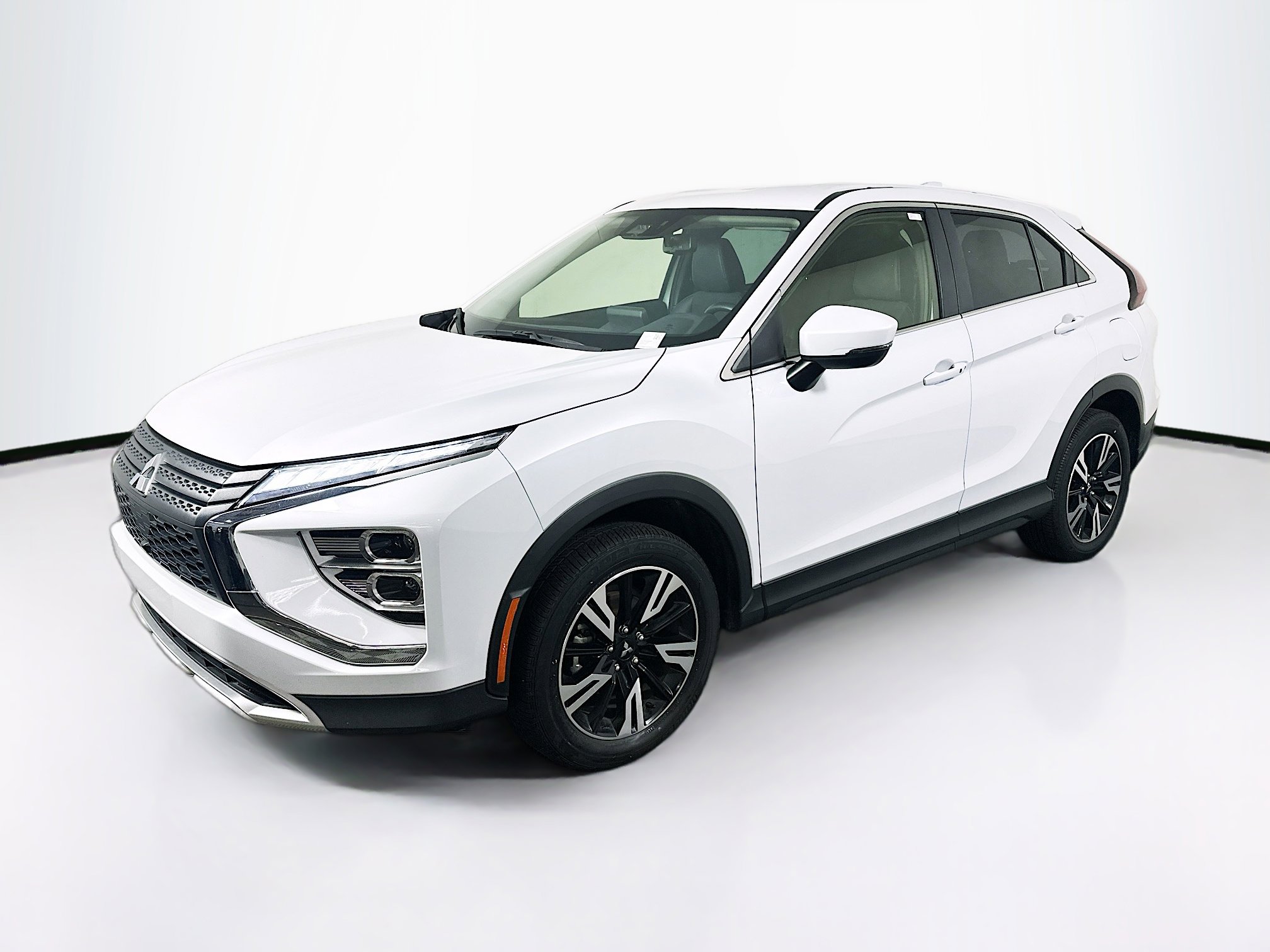 Used 2025 Mitsubishi Eclipse Cross SE AWD/4WD image 3