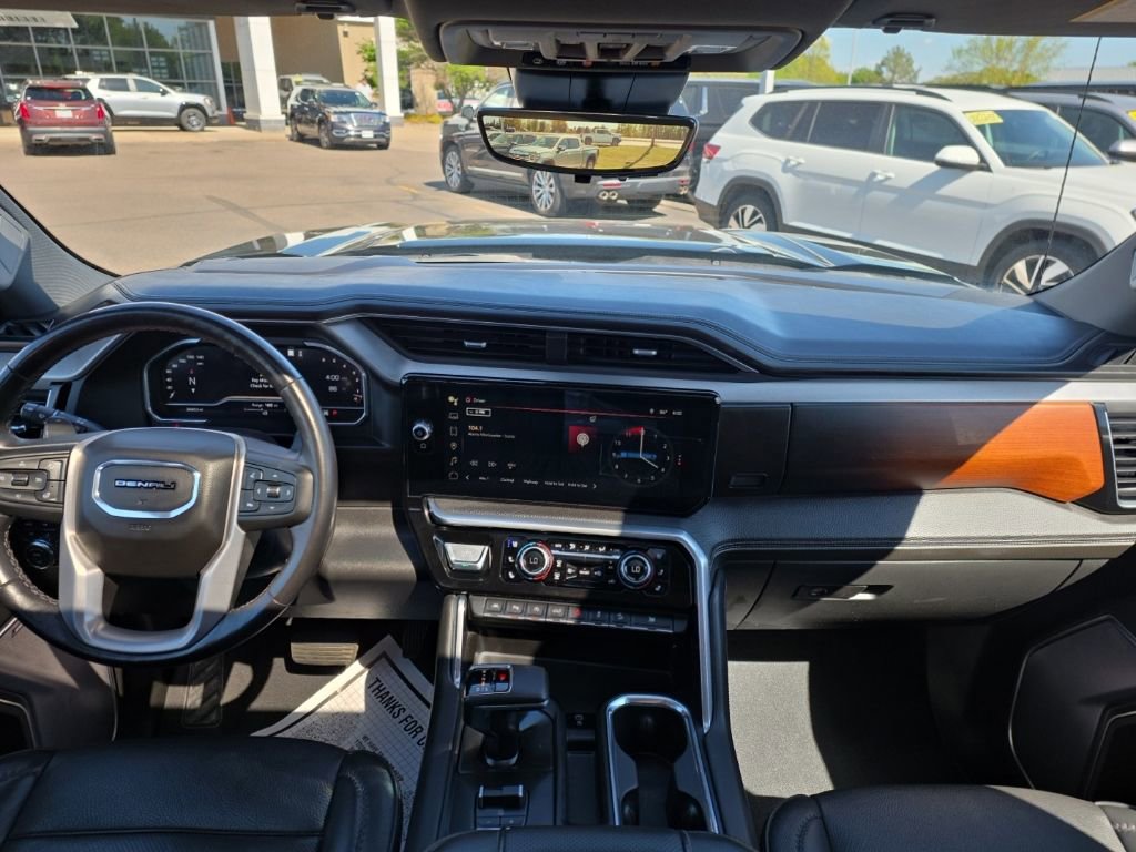 Used 2022 GMC Sierra 1500 Denali w/ Denali Reserve Package AWD/4WD image 15