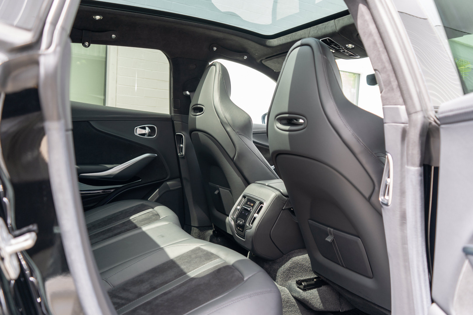 Used 2023 Aston Martin DBX 707 AWD/4WD image 30