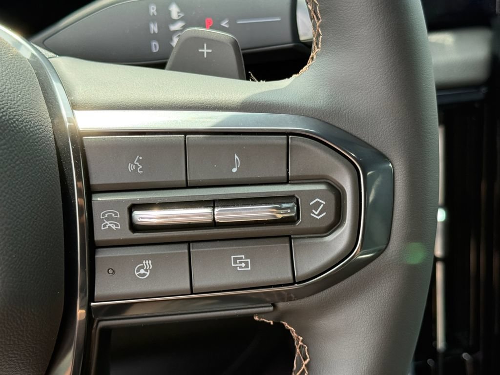 New 2026 GMC Yukon AT4 w/ AT4 Premium Package AWD/4WD image 16
