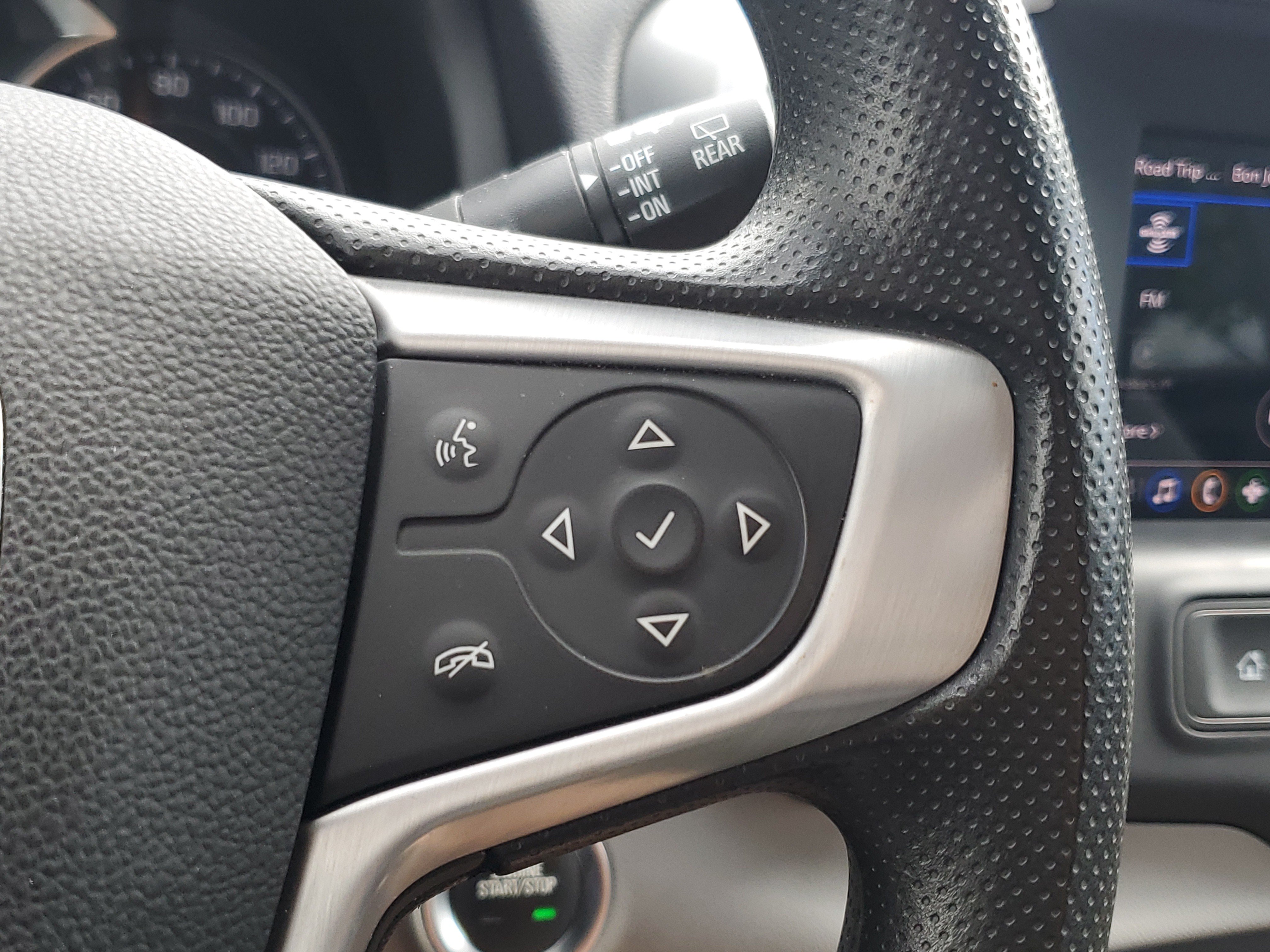 Used 2024 GMC Terrain SLE w/ Driver Convenience Package FWD image 26