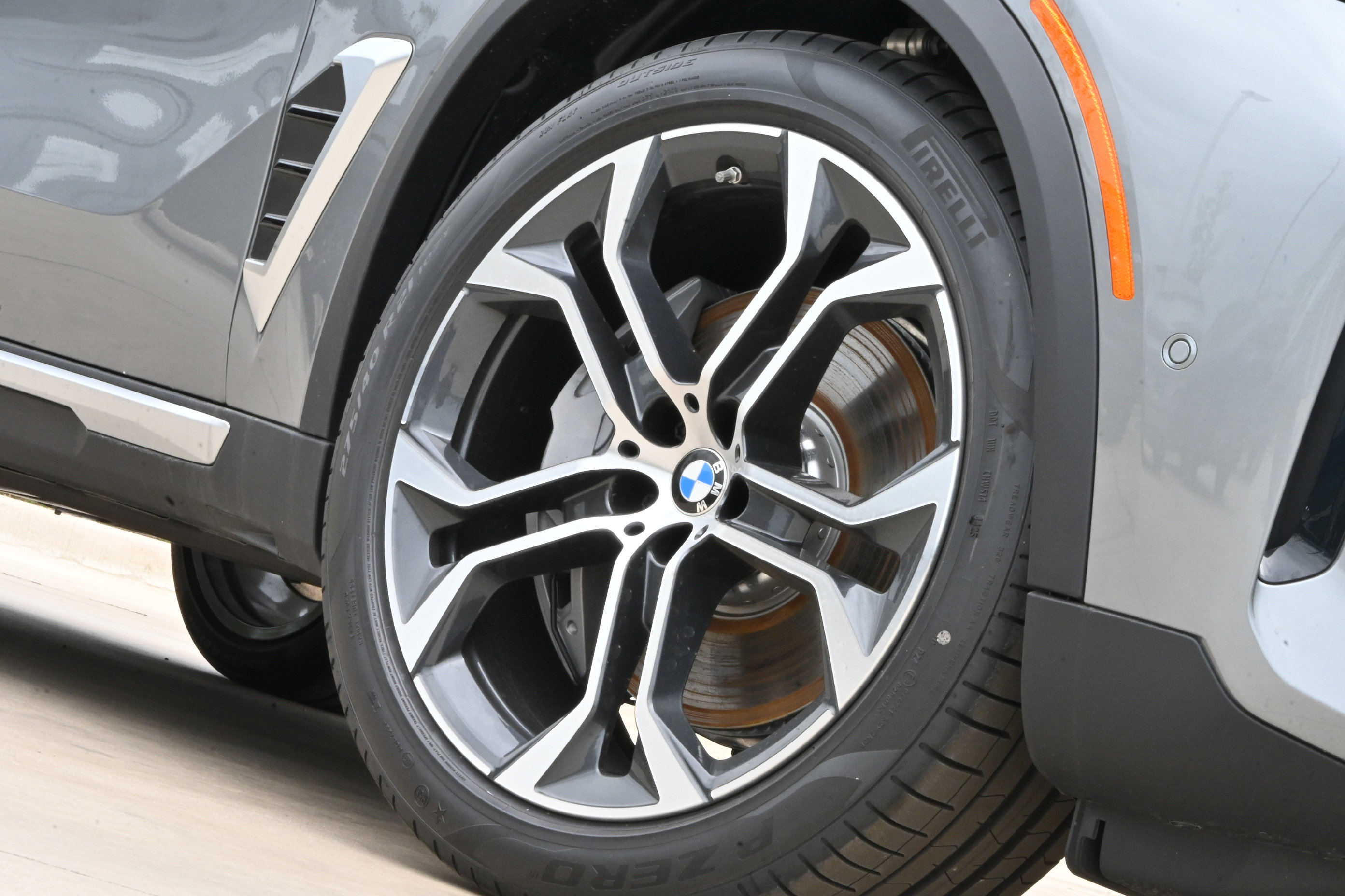 New 2026 BMW X5 xDrive50e w/ Executive Package AWD/4WD image 10