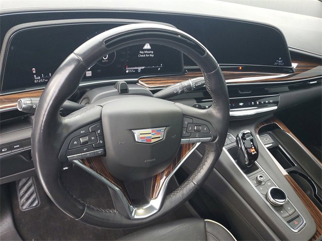 Used 2023 Cadillac Escalade Premium Luxury image 18