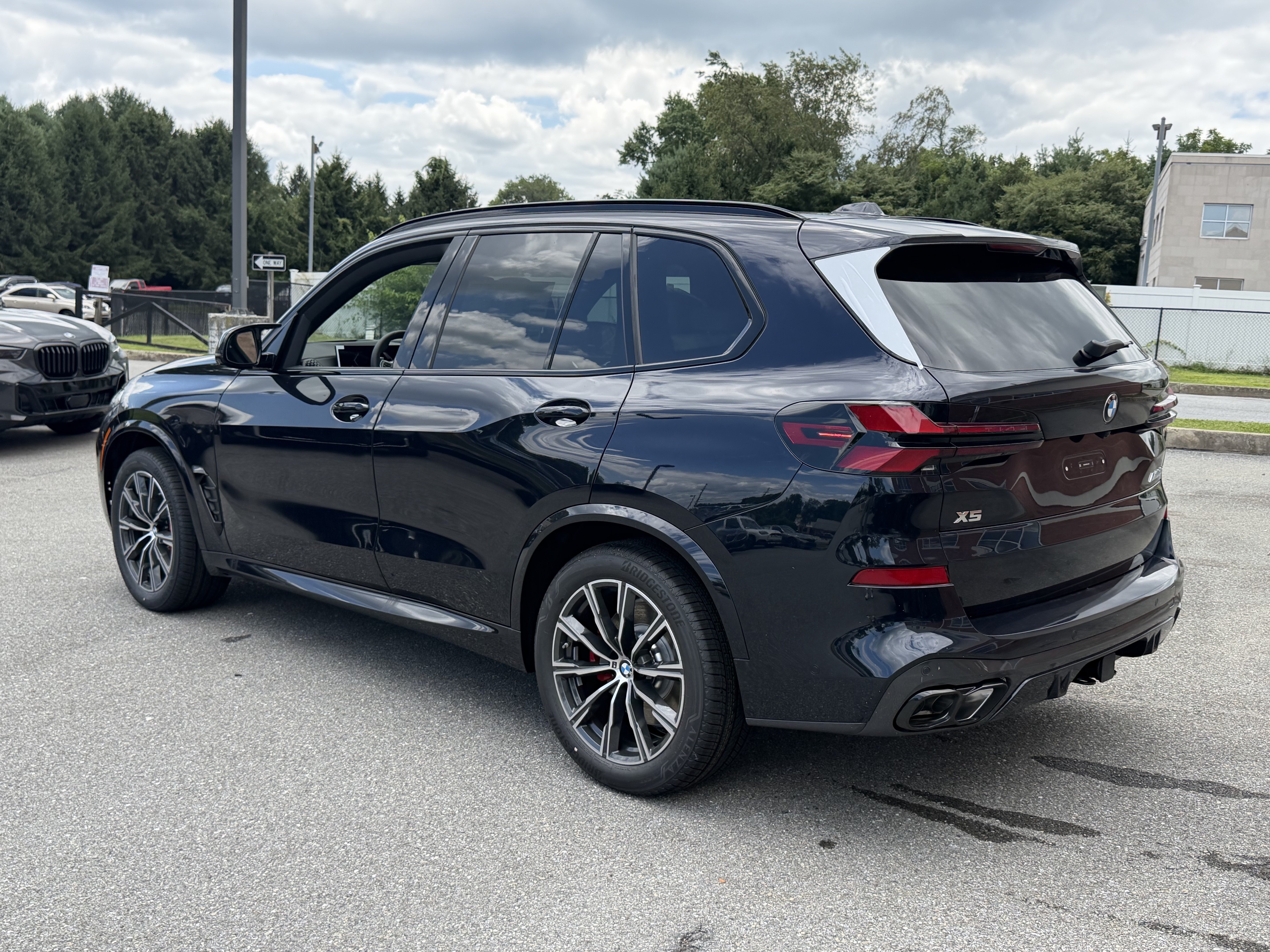 New 2026 BMW X5 M60i AWD/4WD image 6