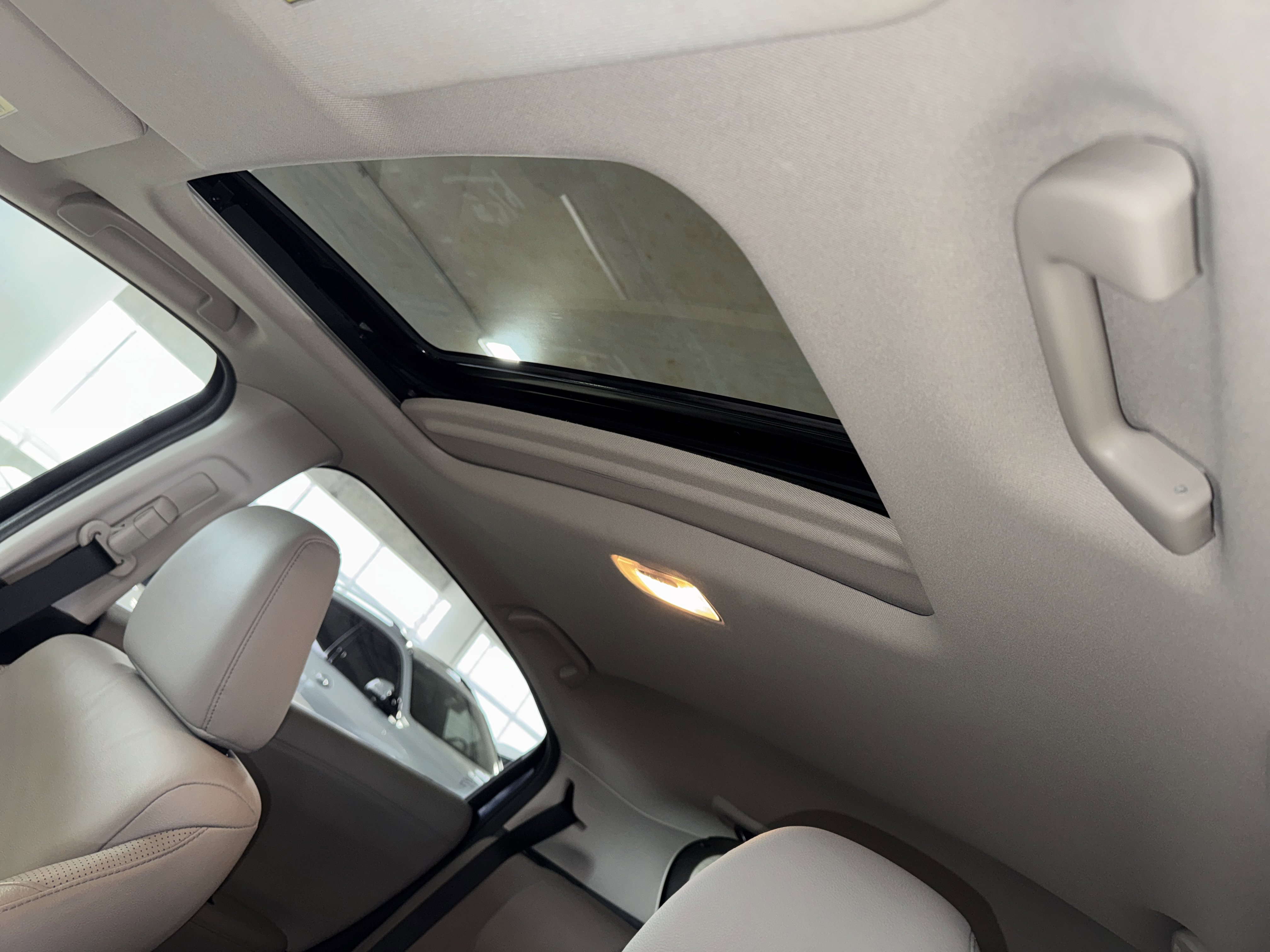 Used 2017 Honda HR-V EX-L image 31