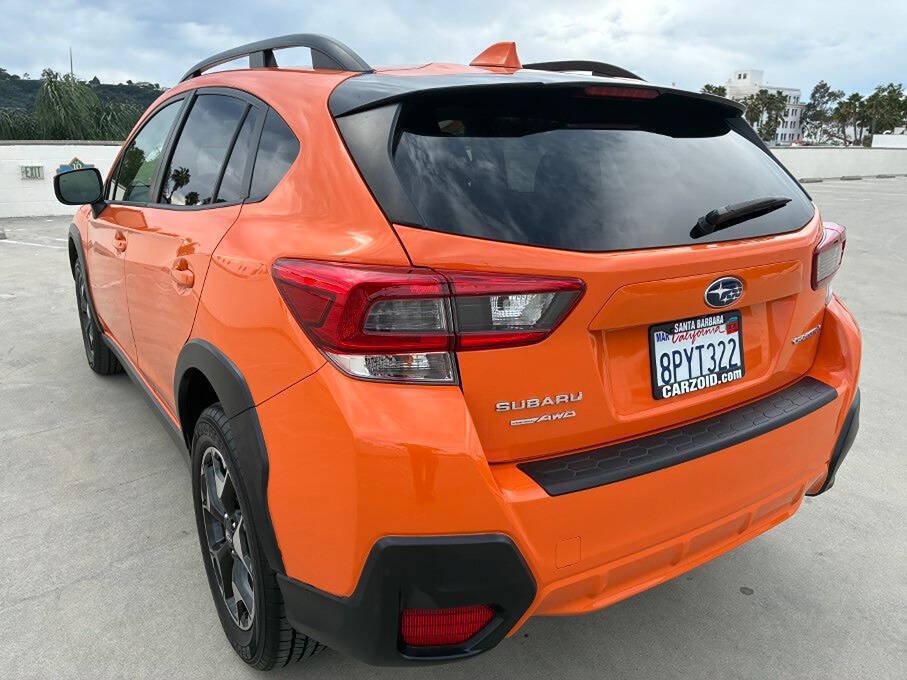 Used 2020 Subaru Crosstrek 2.0i Premium w/ Moonroof Package 2 AWD/4WD image 5