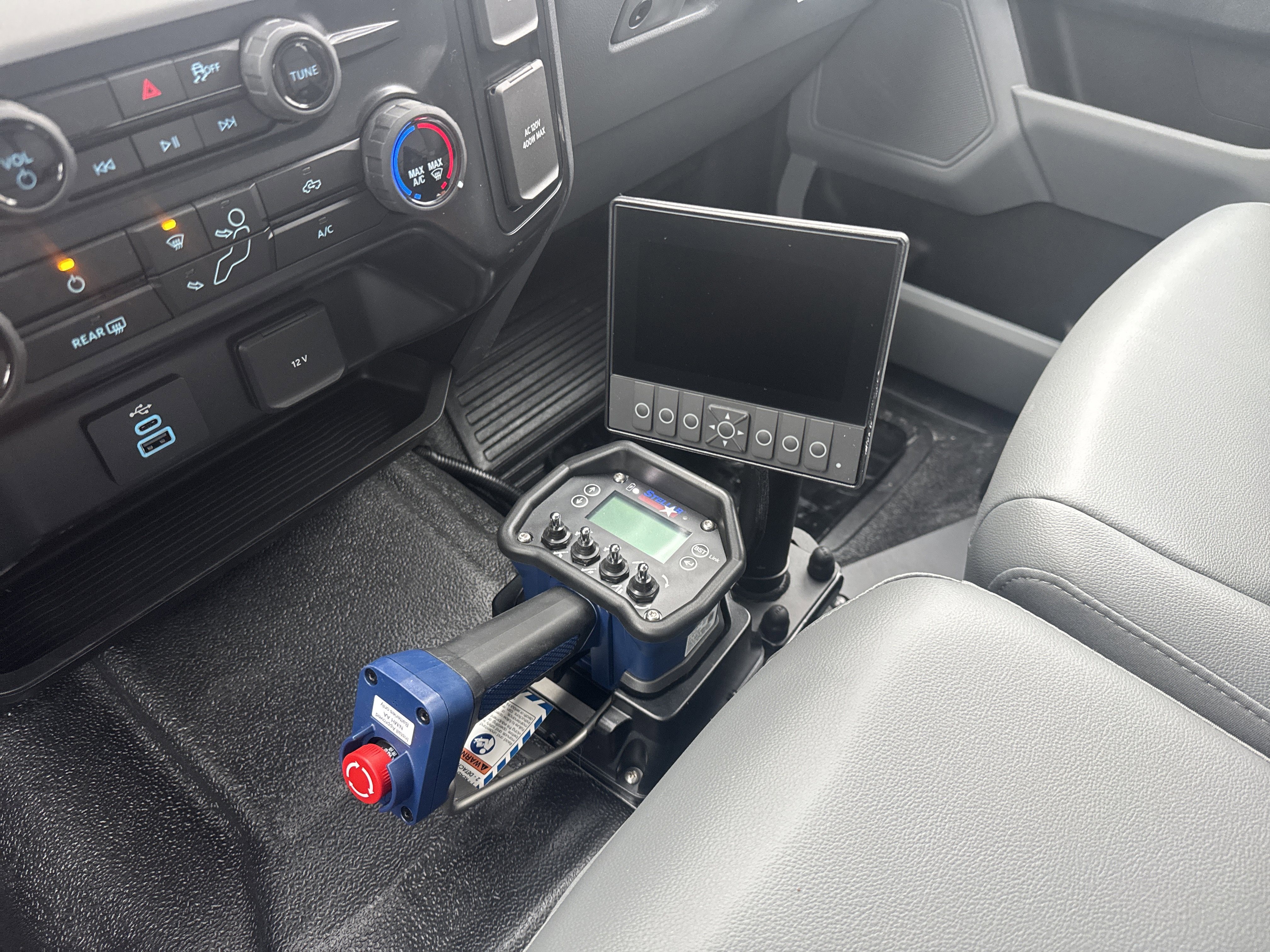 New 2026 Ford F550 4x4 Crew Cab image 30