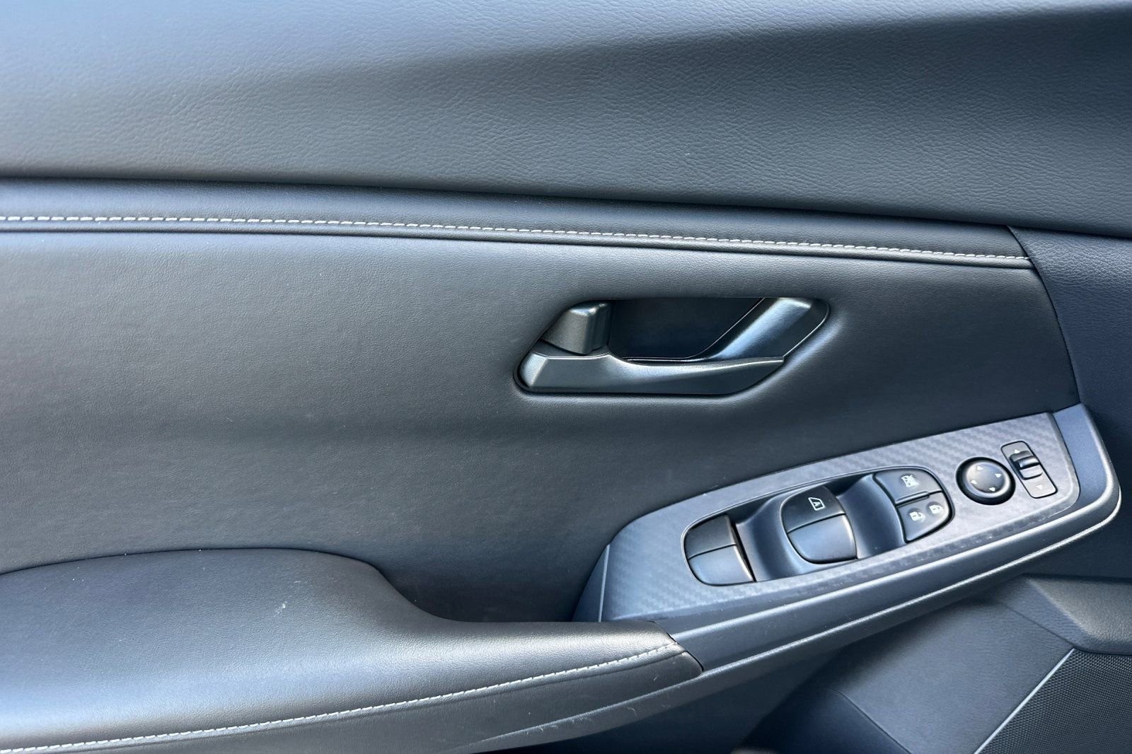 Certified 2025 Nissan Sentra S FWD image 12