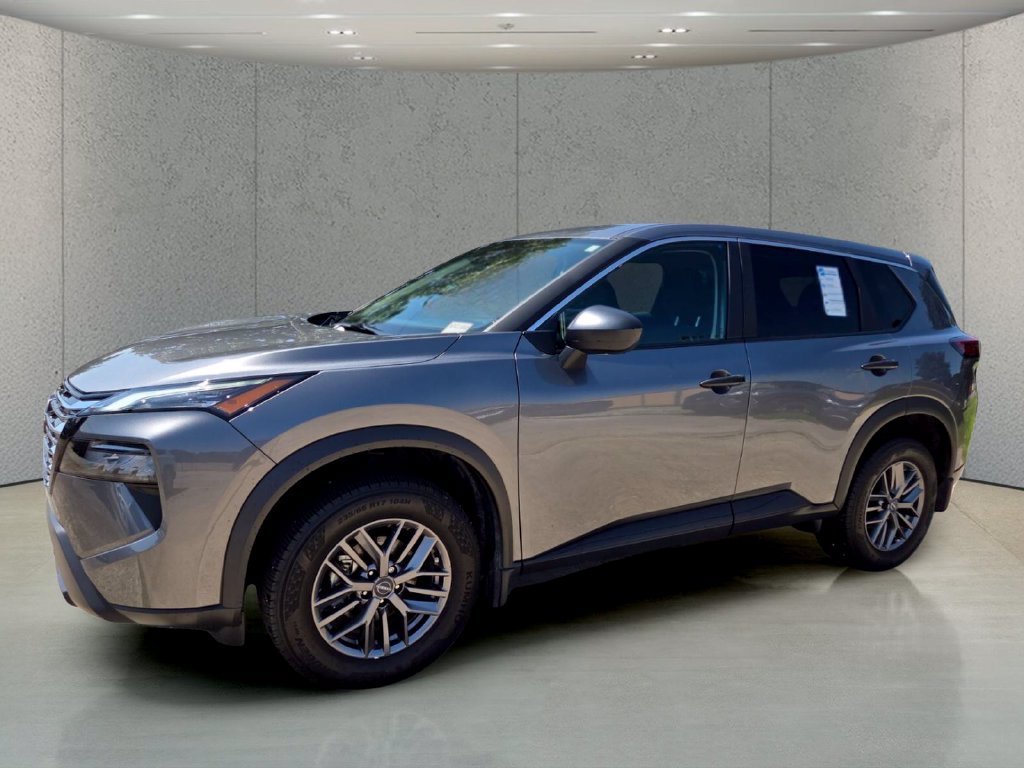 Used 2026 Nissan Rogue S FWD image 9