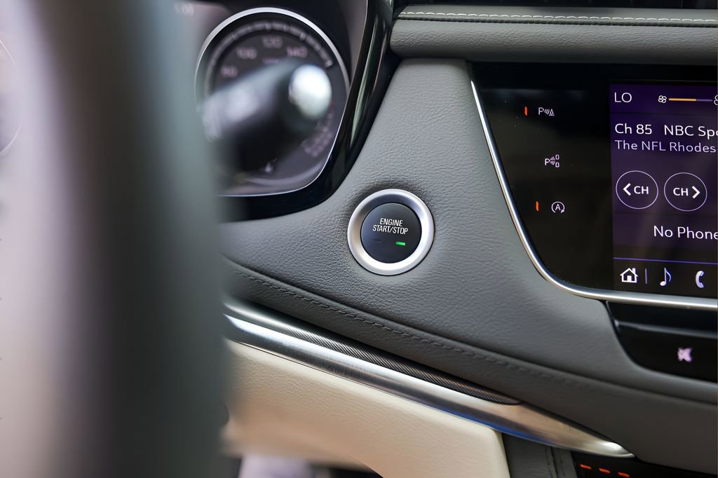 Certified 2024 Cadillac XT5 Premium Luxury w/ Technology Package FWD image 18