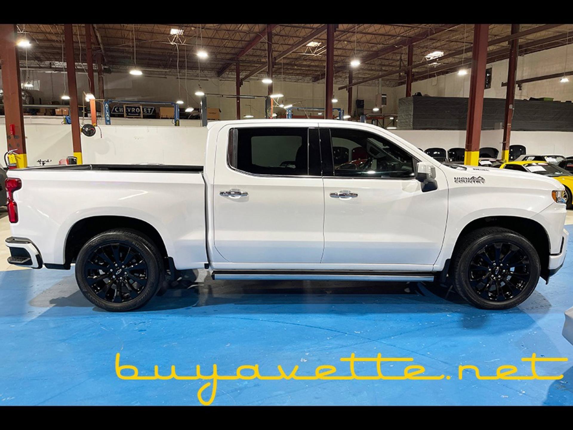 Used 2021 Chevrolet Silverado 1500 High Country w/ Safety Package II AWD/4WD image 7