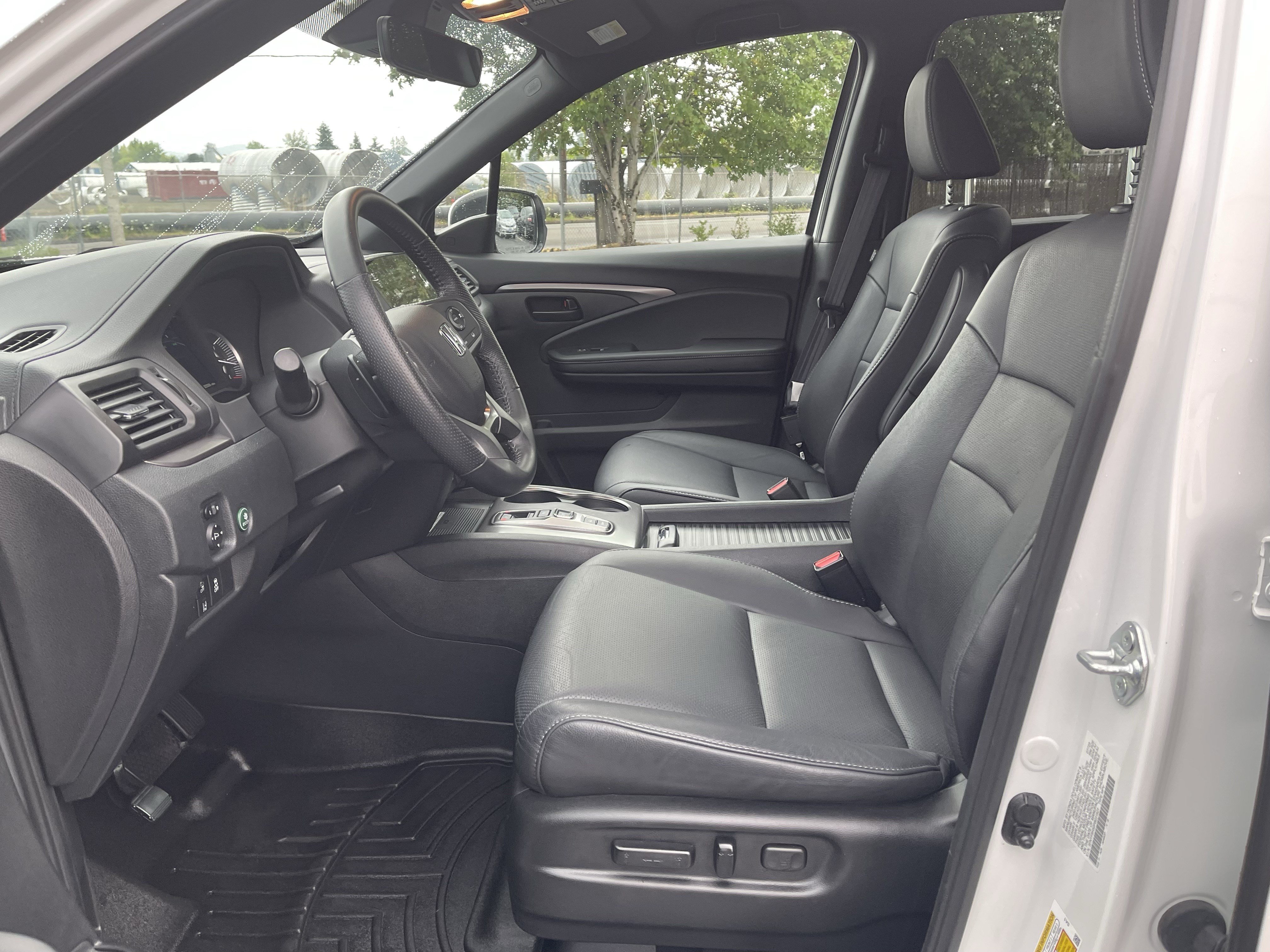Used 2023 Honda Passport EX-L image 17