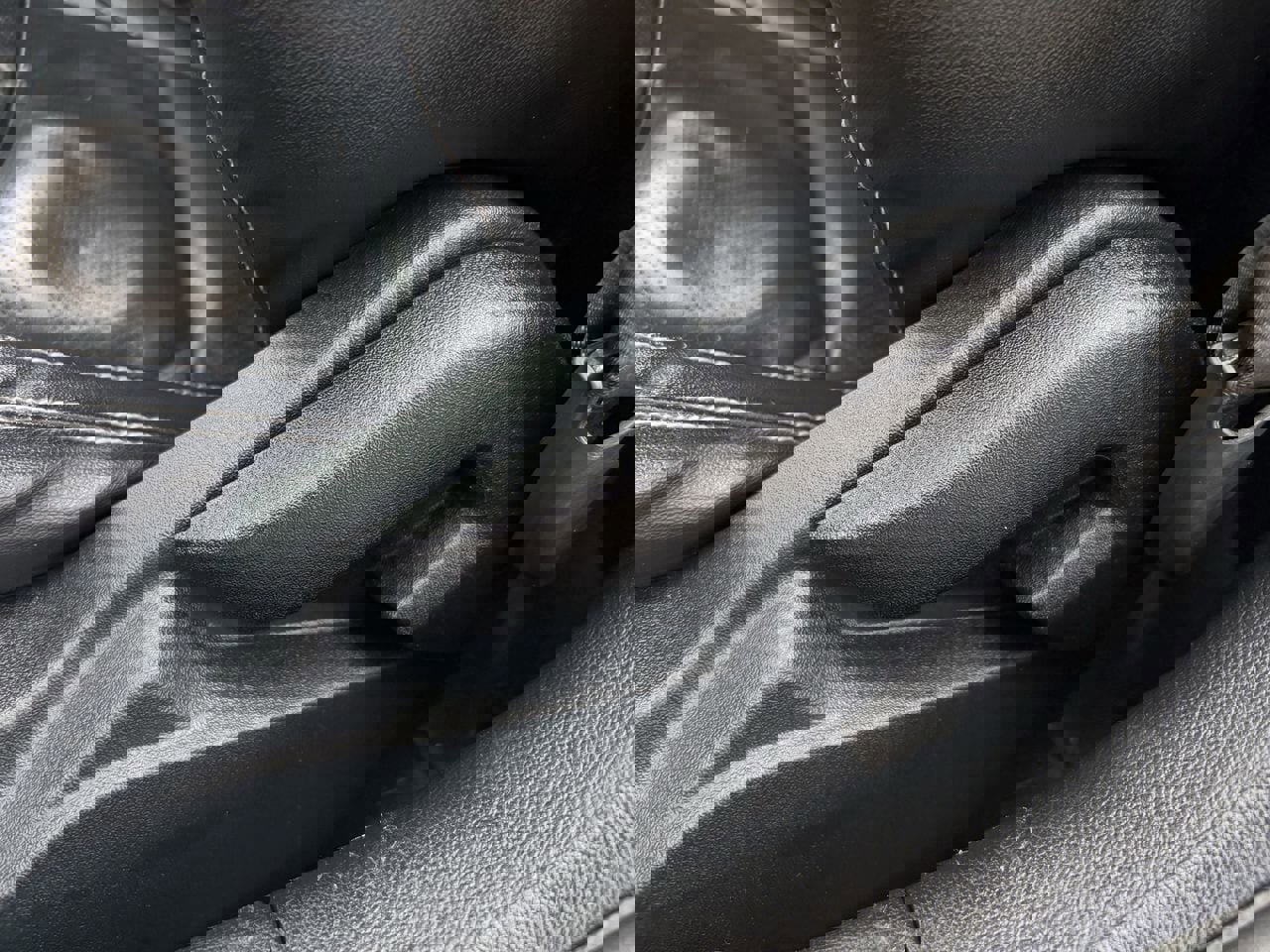 Used 2018 Ford Mustang Premium w/ Equipment Group 201A RWD image 27