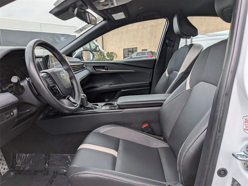 Used 2025 Toyota Camry LE image 15