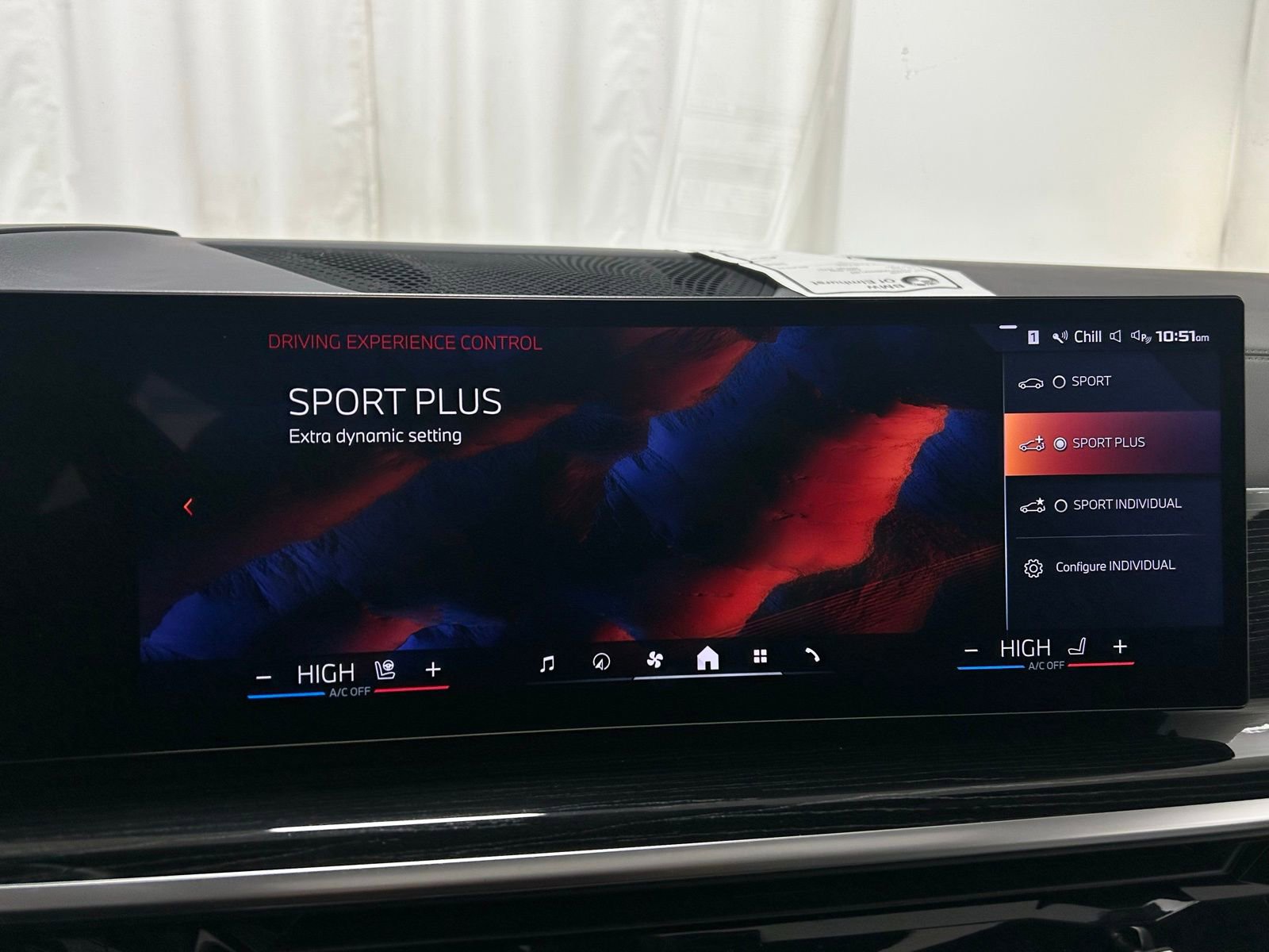 Used 2025 BMW X7 M60i w/ Executive Package image 15