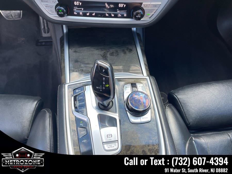 Used 2019 BMW 750i RWD image 31