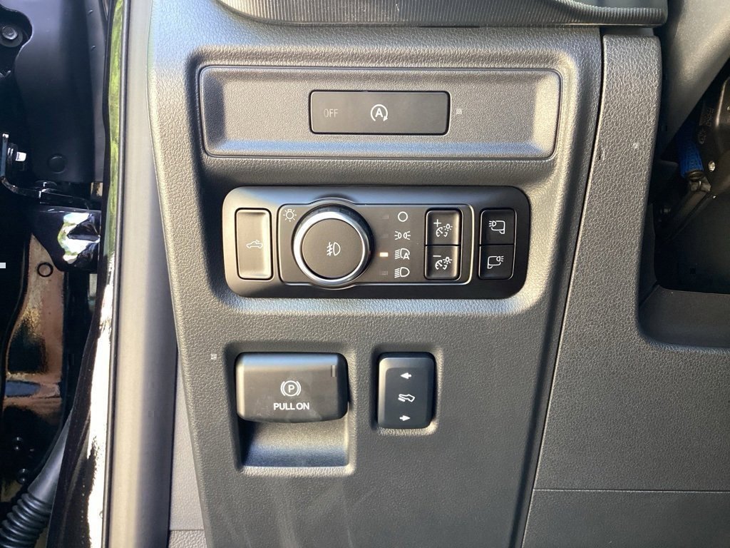 New 2025 Ford F150 Lariat w/ Equipment Group 501A Mid image 61