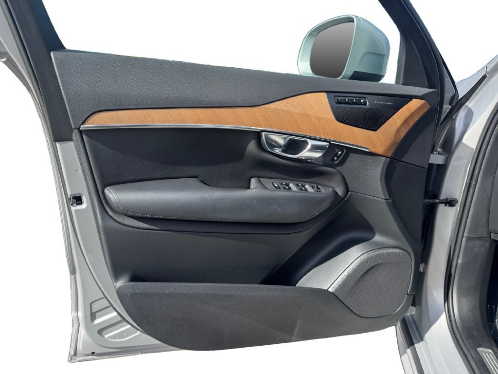 Certified 2023 Volvo XC90 B6 Plus w/ Protection Package AWD/4WD image 12