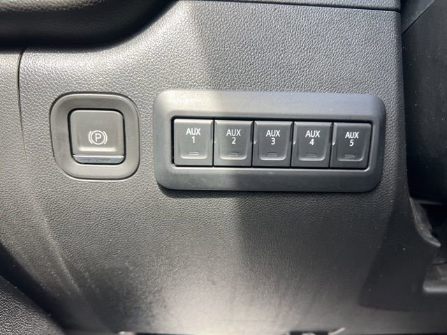Certified 2024 Chevrolet Silverado 2500 Custom w/ Custom Convenience Package image 31