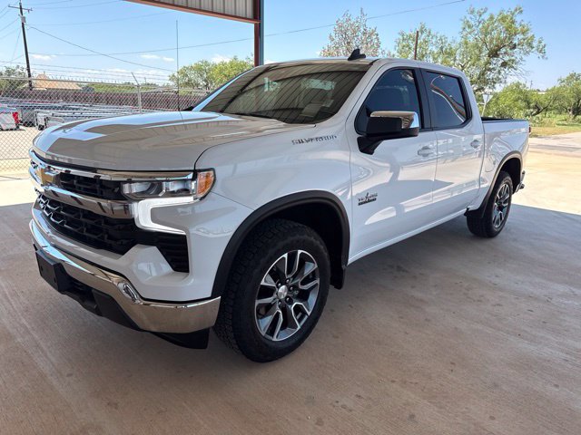 Used 2024 Chevrolet Silverado 1500 LT RWD image 3