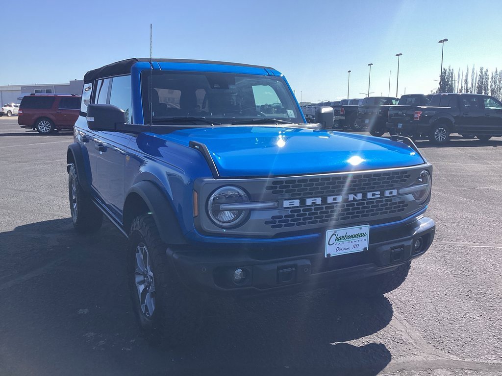 Used 2023 Ford Bronco Badlands image 7