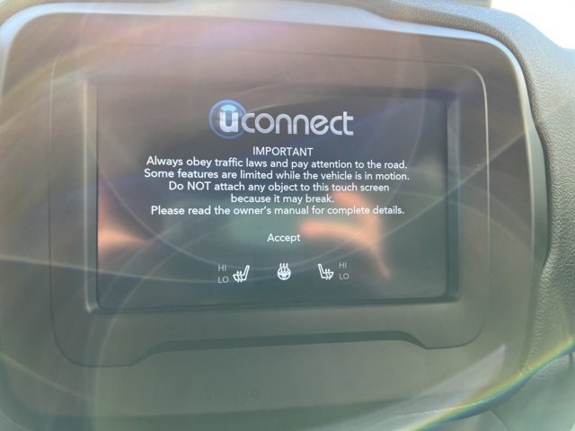 Used 2020 Jeep Renegade Altitude image 16