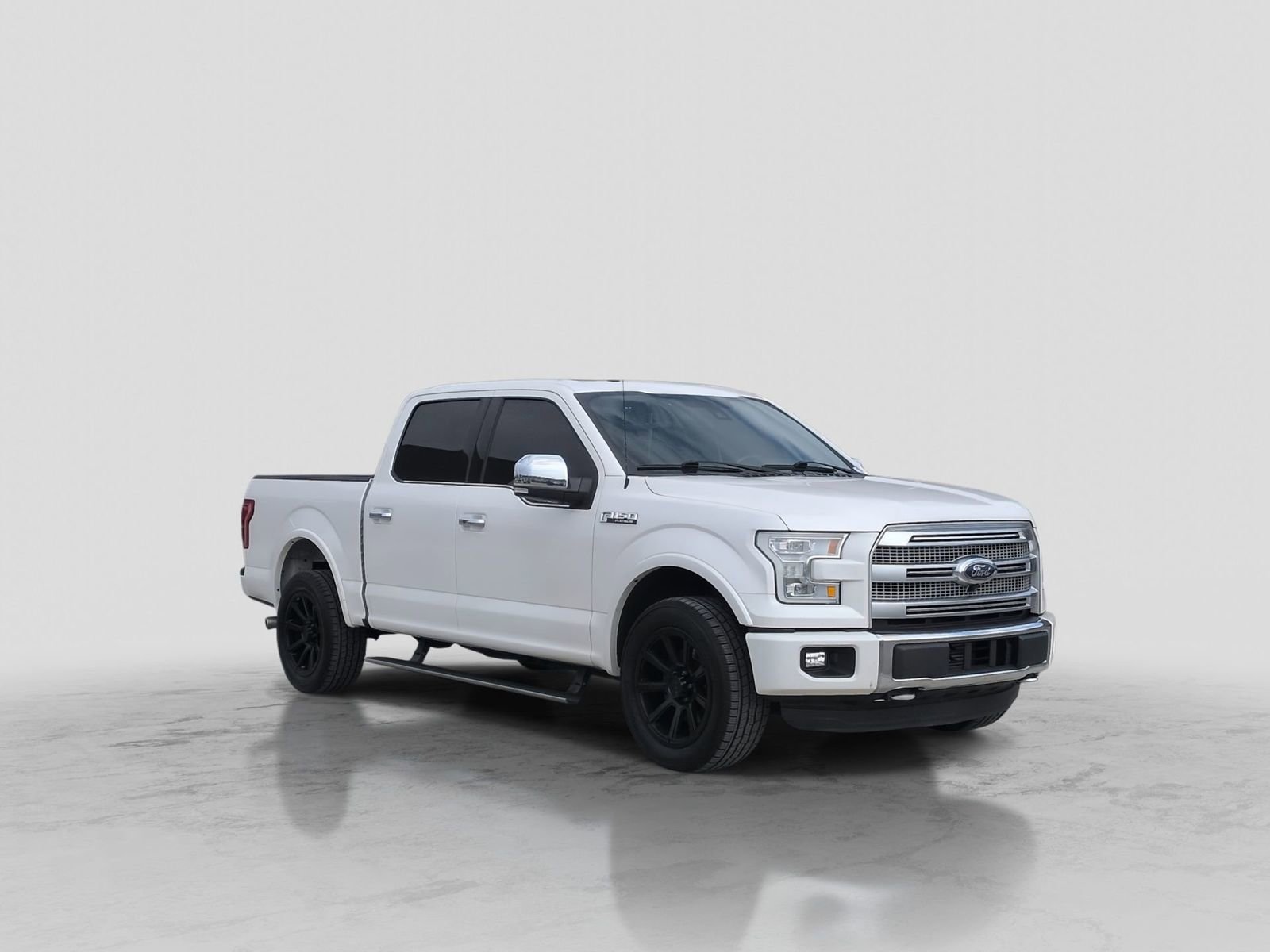 Used 2015 Ford F150 Platinum w/ Equipment Group 701A Luxury image 10