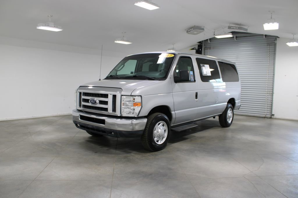 Used 2012 Ford E-350 and Econoline 350 XLT image 4