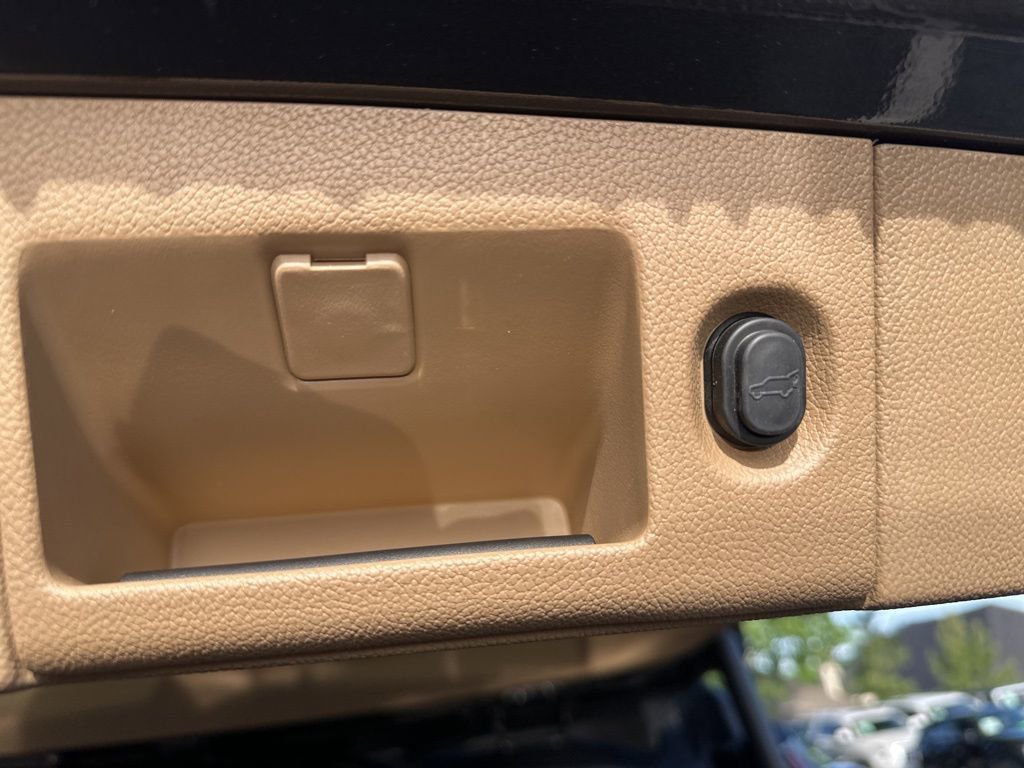 Used 2020 Cadillac Escalade Platinum AWD/4WD image 10