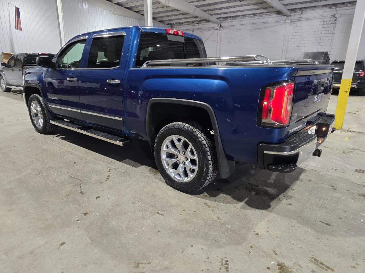Used 2018 GMC Sierra 1500 SLT w/ SLT Premium Package image 8
