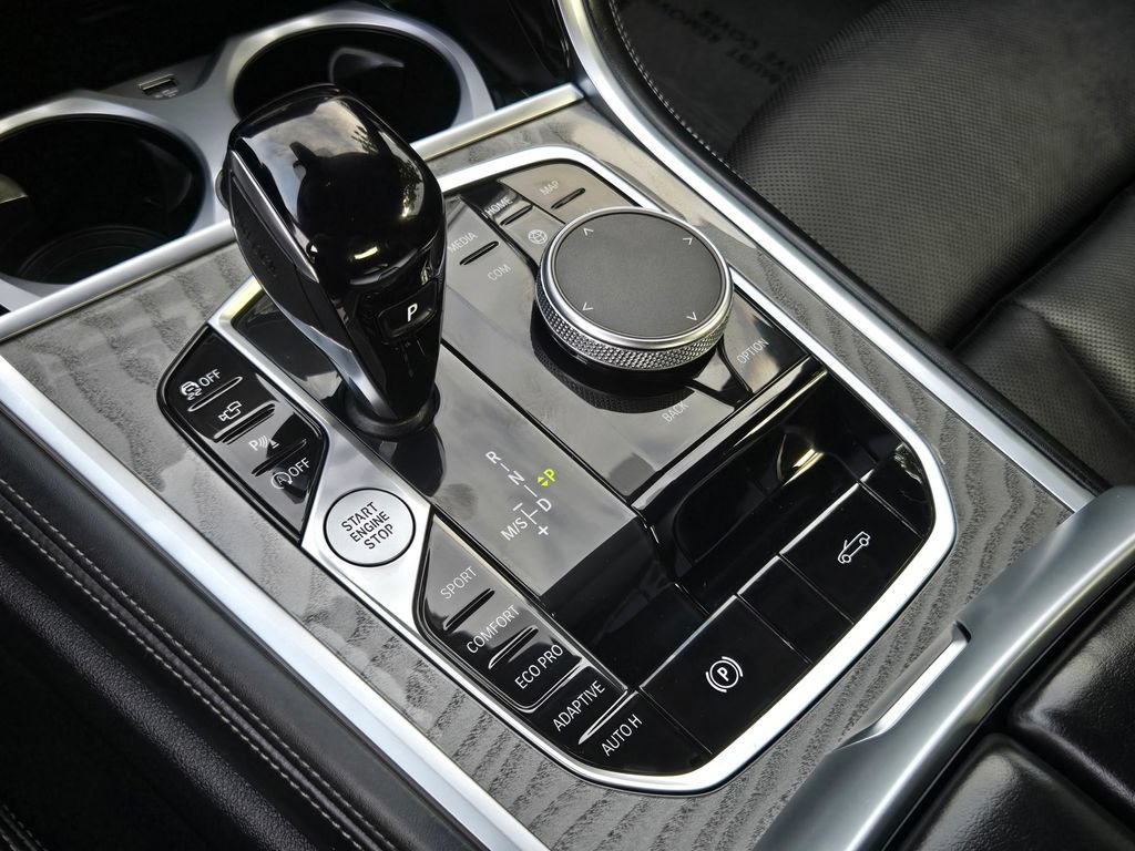 Used 2025 BMW 840i Convertible w/ Driving Assistance Package RWD image 20